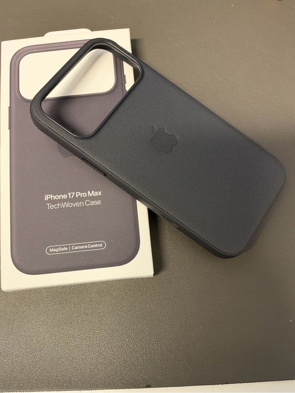 Apple TechWoven Case for iPhone 17 Pro Max - Black